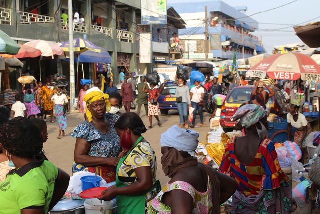 Sur un marché de Lomé, au Togo, le 29 décembre 2020. [Anadolu Agency / AFP - Alphonse Logo]