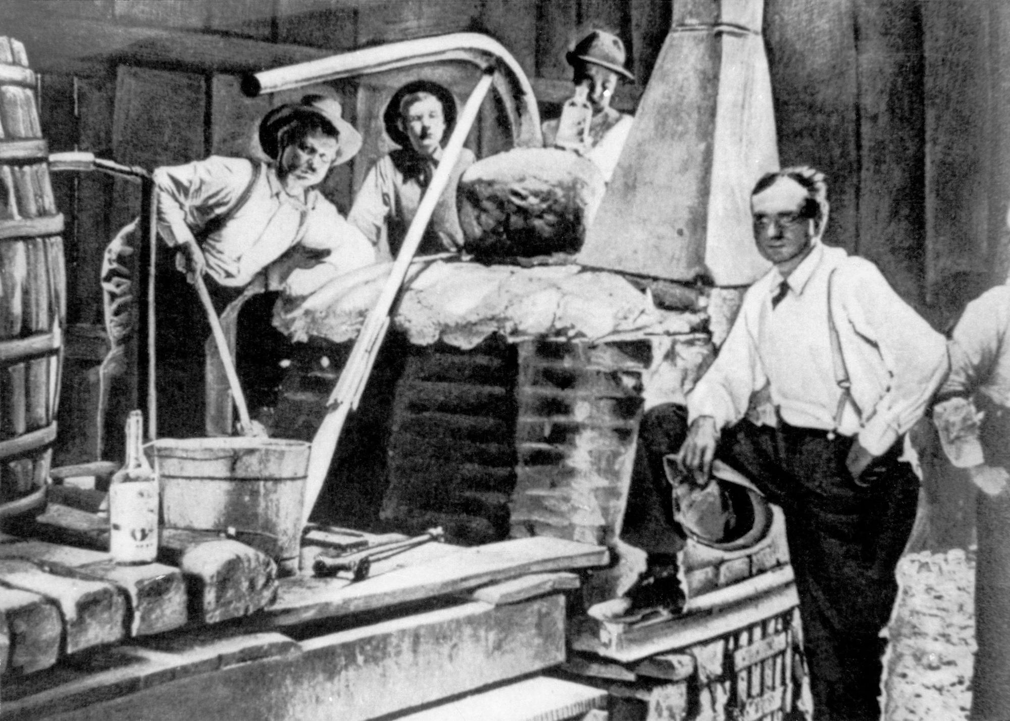 Pendant la prohibition, c'et la mafia qui gérait les distilleries clandestines. [Farabola/Leemage/AFP]