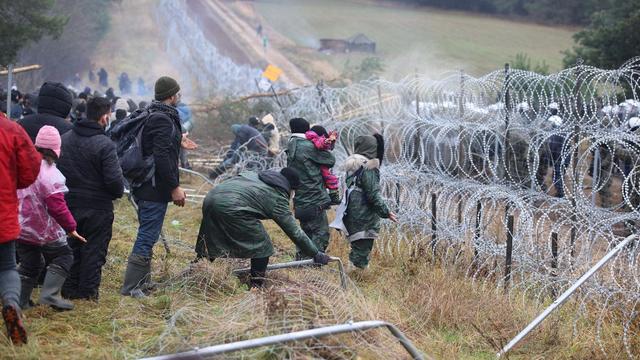 La Pologne a fait état d'une hausse des tentatives de franchissement de sa frontière. [AFP - Leonid Shcheglov]