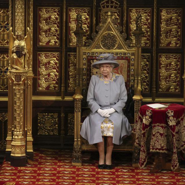 La reine Elizabeth II juste avant de prendre la parole pour le discours du trône, dans la Chambre des Lords, au Palais de Westminster. Londres, le 11 mai 2021. [Keystone - Chris Jackson/Pool via AP]