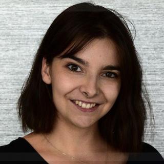 Ainhoa Ibarrola, stagiaire journaliste à la RTS, remporte l'édition 2021 de la Bourse Payot. [RTS]