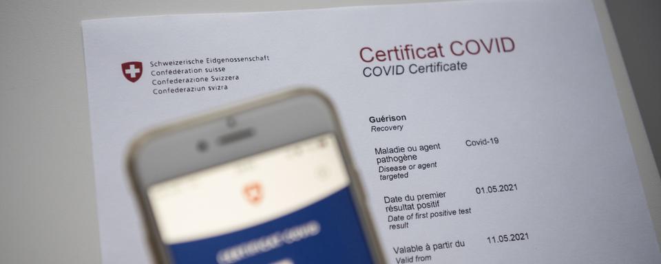 Le certificat Covid sera demandé pour entrer dans les restaurants ou les musées dès le lundi 13 septembre. [Keystone - Christian Beutler]