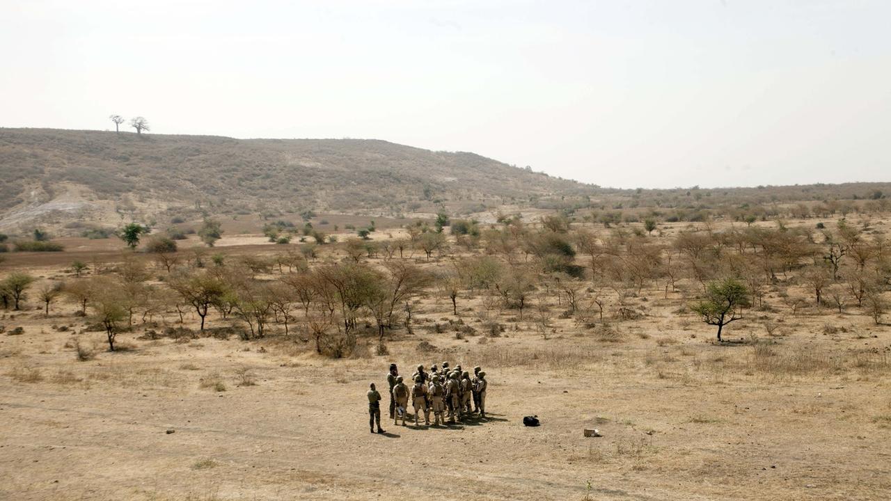 Un exercice militaire des troupes du Burkina Faso, sous la supervision des forces spéciales néerlandaises, à Thies, au Sénégal, le 18 février 2020. [Keystone/AP photo - Cheikh A.T Sy]