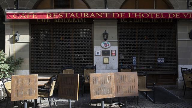 Une terrasse fermée en ville de Genève. [Keystone - Salvatore Di Nolfi]