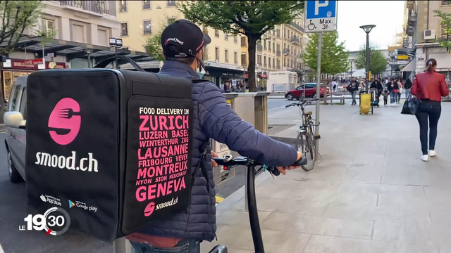 Plus d'une centaine de livreurs ont été licenciés du jour au lendemain à Genève. [RTS]