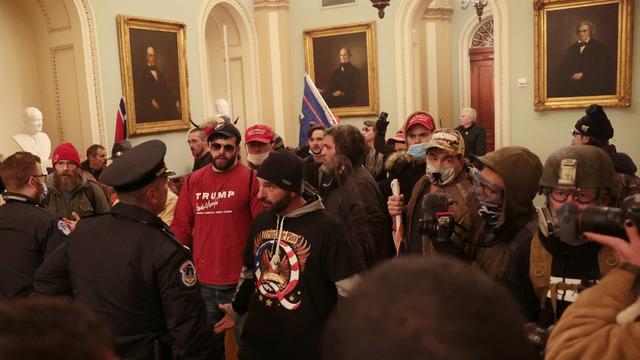 Des partisans de Trump au Capitole. [AFP]
