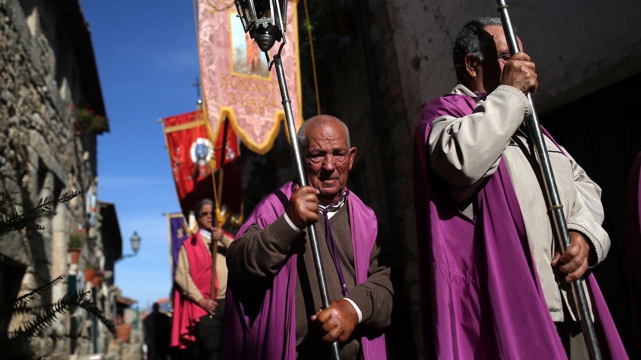 Procession de Pâques dans le village de Monsanto, au Portugal. [AP - Francisco Seco]