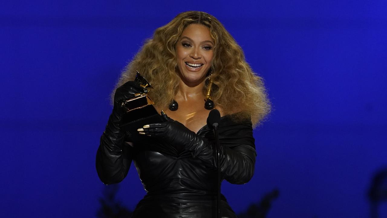 Les Grammy Awards ont permis à Beyoncé de battre le record de récompenses pour une artiste féminine. [Keystone - Chris Pizzello]