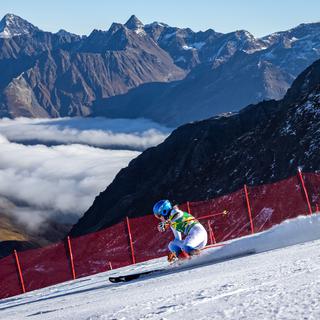 Samedi 23 octobre: la Coupe du Monde de ski alpin a débuté à Sölden, en Autriche, même si la neige n'est pour l'heure présente que sur le glacier du Rettenbach. [Keystone - APA/EXPA/Johann Groder]