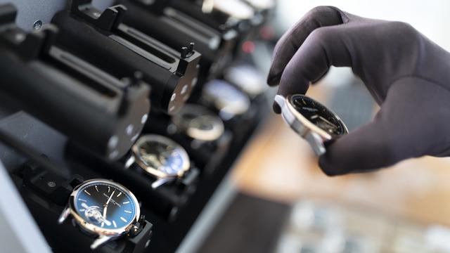 Les marques de luxe ont porté la reprise de l'industrie horlogère en Suisse. [Keystone - Gaëtan Bally]