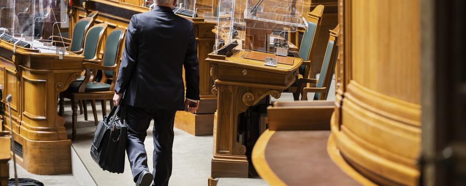 Les annonces du Conseil fédéral sur la sortie de crise ont été au coeur des débats lundi lors de l'ouverture de la session parlementaire. [Keystone - Alessandro della Valle]