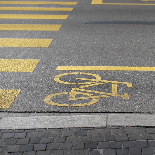 Une piste cyclable à Zurich. [Keystone - Gaetan Bally]