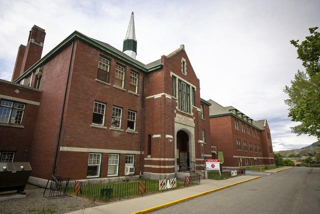 Le bâtiment de l'ancien pensionnat de Kamloops. [Keystone - Andrew Snucins/The Canadian Press via AP]