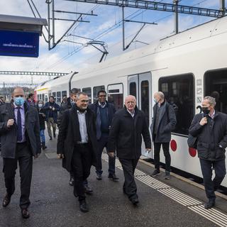 Les dix ans du RER fribourgeois ont été célébrés mercredi 01.12.2021 à Romont. [Keystone - Jean-Christophe Bott]