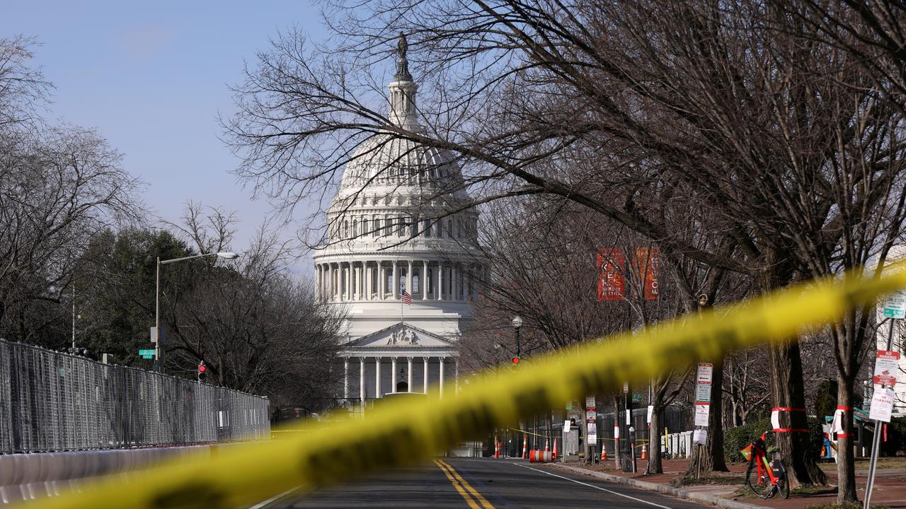 La sécurité du Capitole à Washington a présenté ses excuses pour certaines bévues qui ont permis l'assaut du bâtiment le 6 janvier. [Caitlin Ochs]
