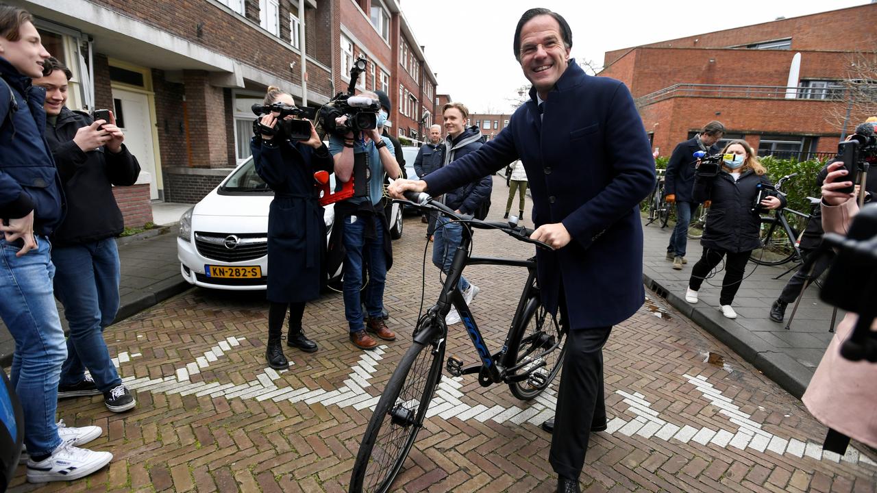 Le Premier ministre néerlandais Mark Rutte réagit aux élections législatives. La Hague, le 17 mars 2021. [Reuters - Piroschka Van De Wouw]