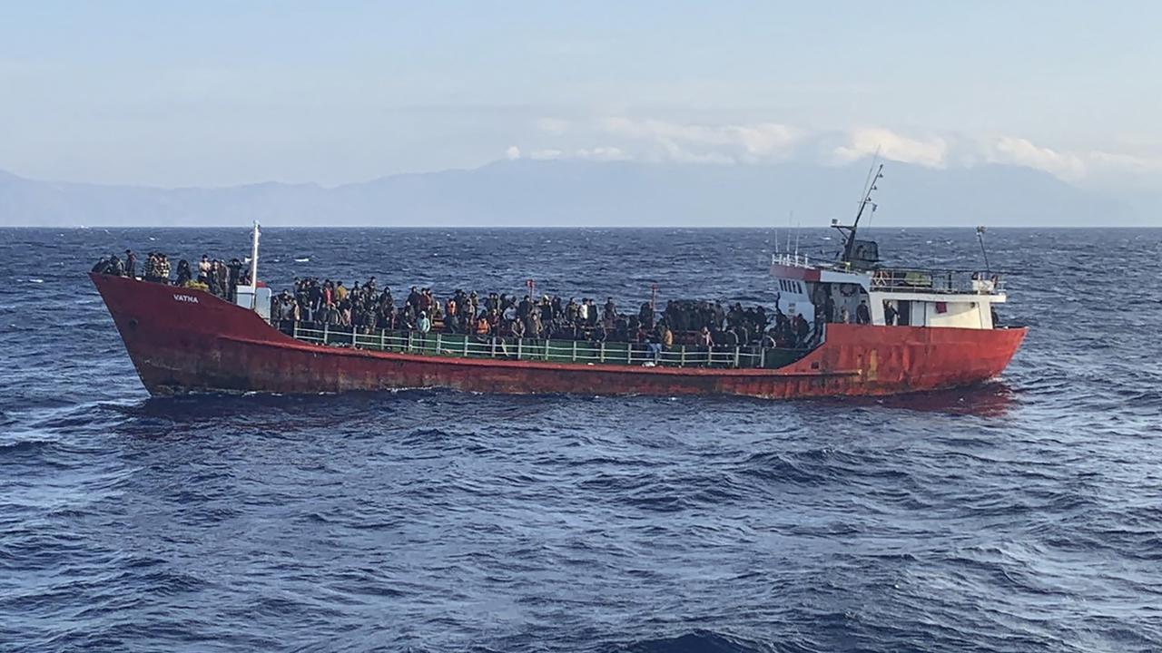 Un bateau turc débarque en Grèce avec des centaines de migrants. [AFP]