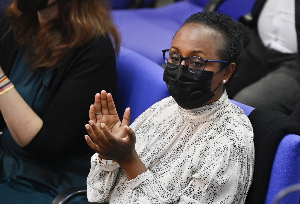 Membre des Verts, Awet Tesfaiesus, 47 ans, est la première femme noire à siéger au Bundestag. [afp - John Macdougall]