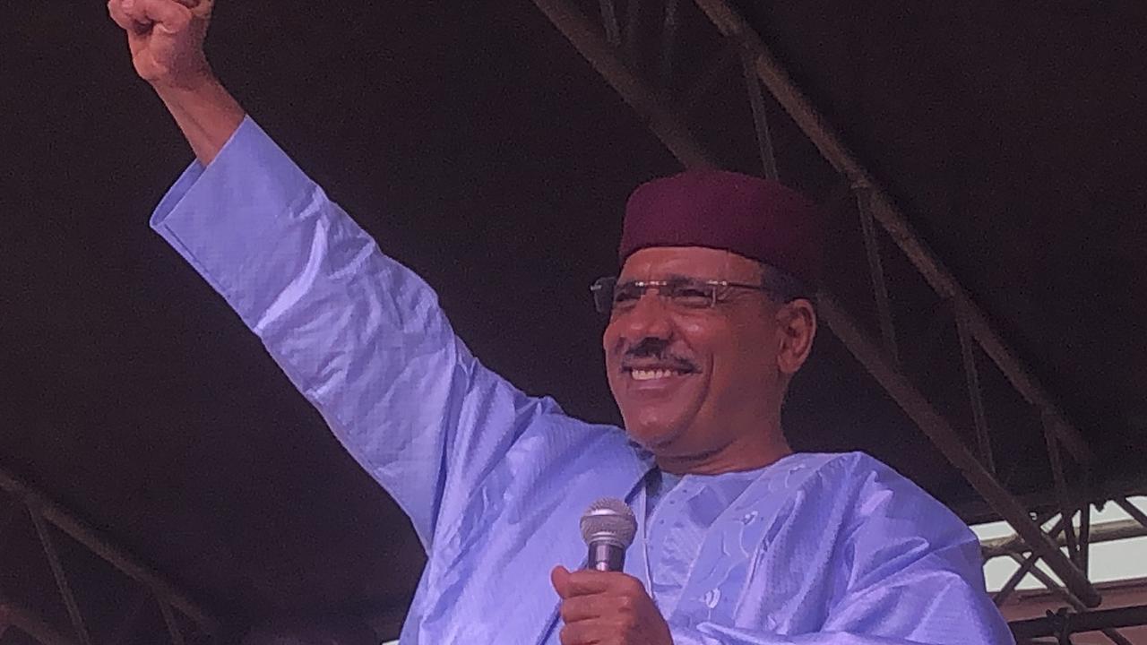 Au Niger, la victoire de Mohamed Bazoum à la présidentielle est contestée. [EPA - SOULEYMANE AG ANARA]