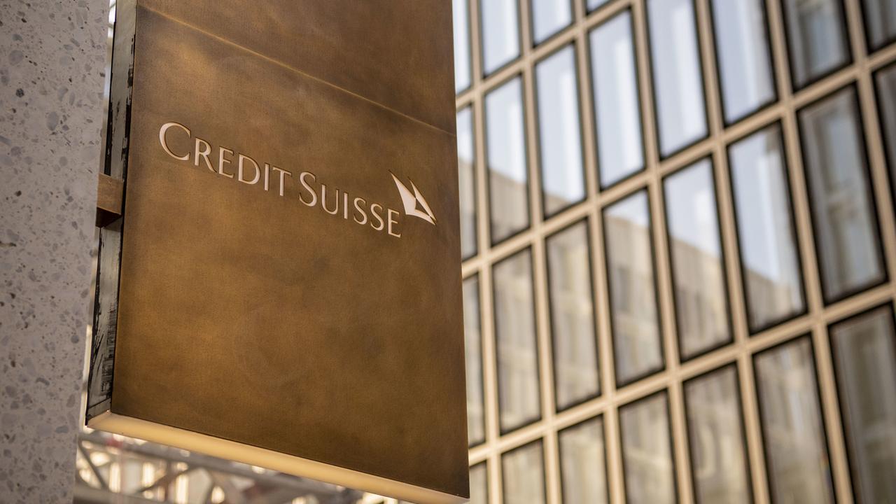 Une enseigne de la banque Credit Suisse à Zurich. [Keystone - Urs Flueeler]