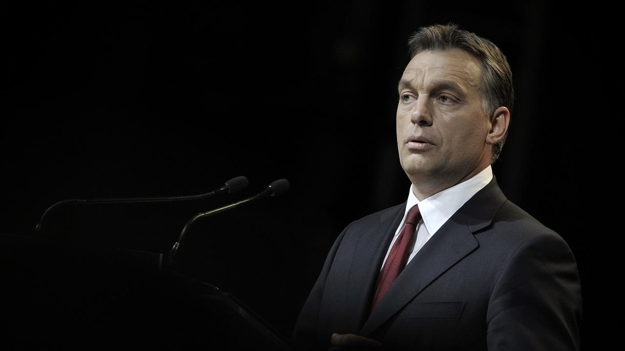 Pour la première fois, l'ONG Reporters sans frontières y désigne un dirigeant d'un pays de l'UE, le Premier ministre hongrois Viktor Orban, parmi 37 chefs d'Etat. [Keystone - Bela Szandelszky]