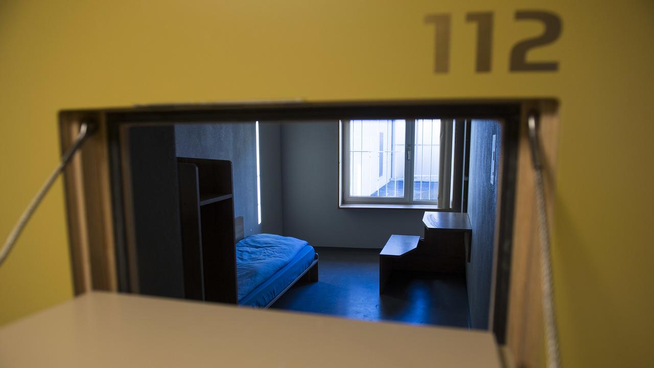 Une prison pour mineurs en Suisse. [Keystone - JEAN-CHRISTOPHE BOTT]