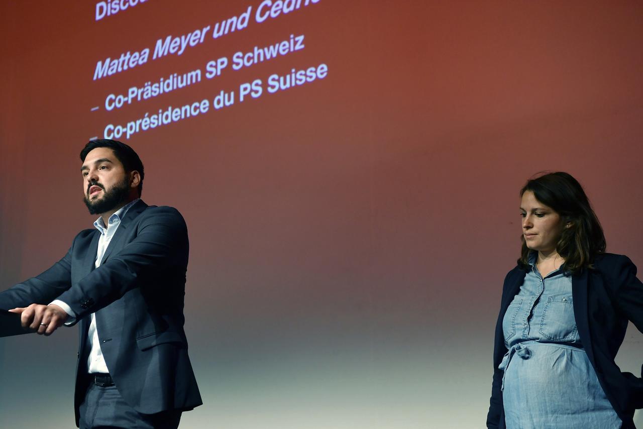 Les coprésidents du Parti socialiste suisse Mattea Meyer et Cédric Wermuth. [Keystone - Walter Bieri]