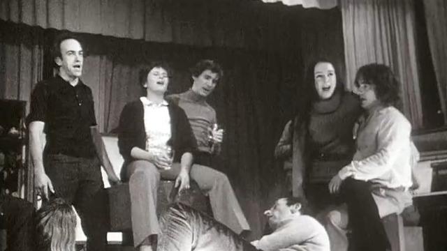 La troupe du TPR en 1971. On y reconnaît Yvette Théraulaz et Roger Jendly