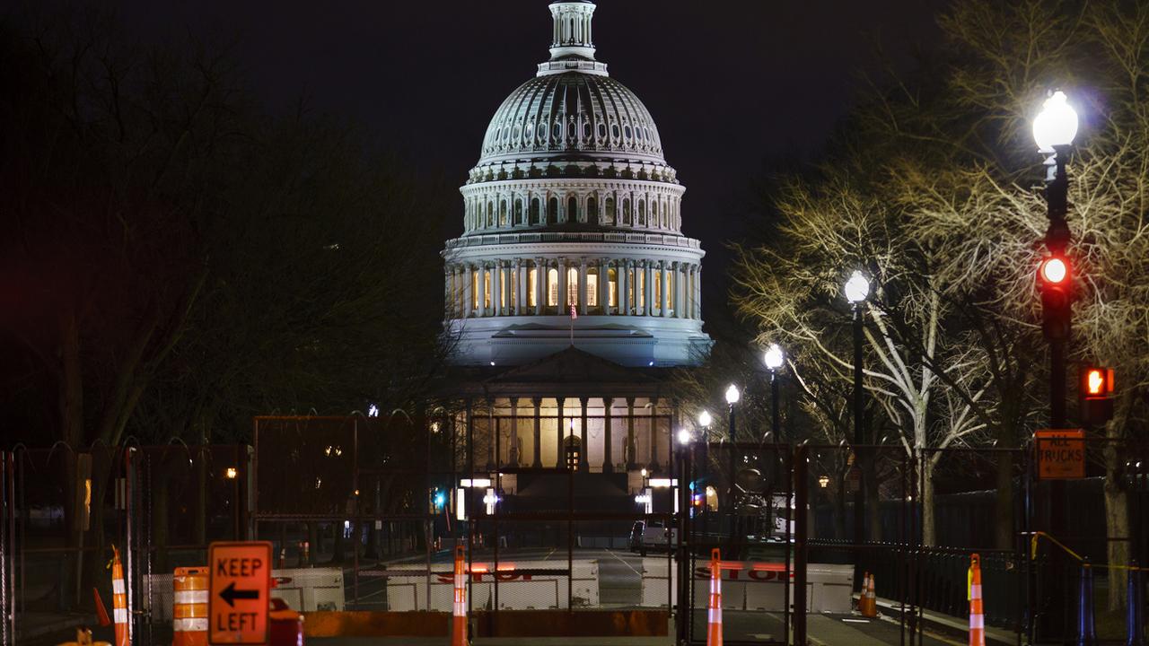 Le Capitole derrière des barrières de sécurité le 9 février 2021. [Keystone - AP Photo/J. Scott Applewhite]