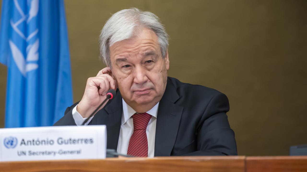 Le secrétaire général de l'ONU Antonio Guterres devant la presse à Genève, 29.04.2021. [Keystone - Martial Trezzini]