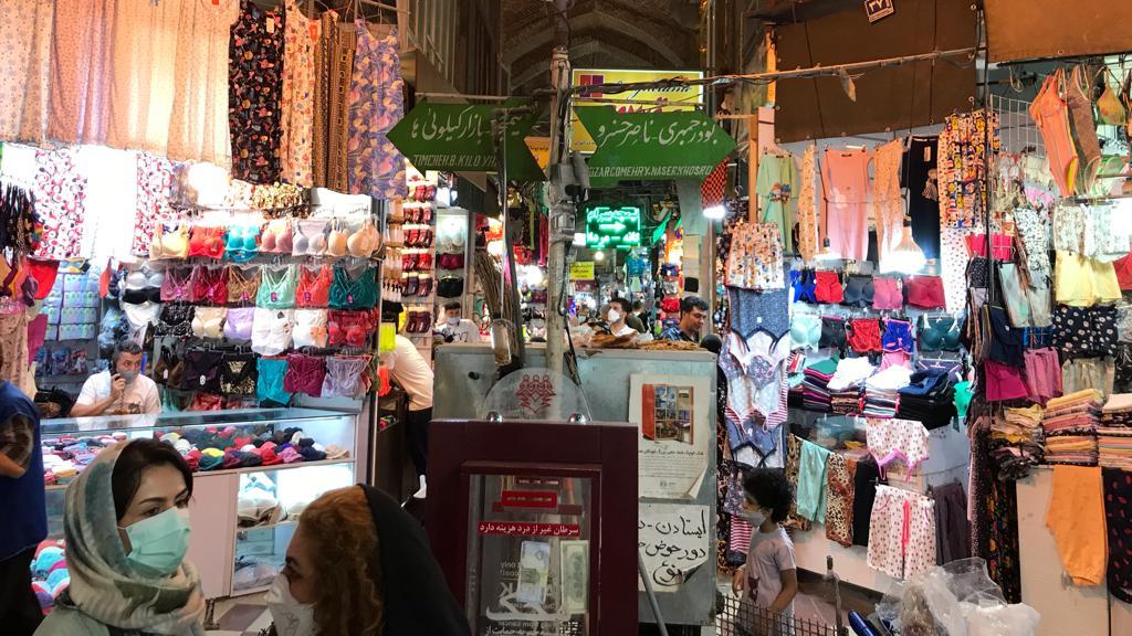 Dans le grand bazar de Téhéran. [RTS - Cédric Guigon]