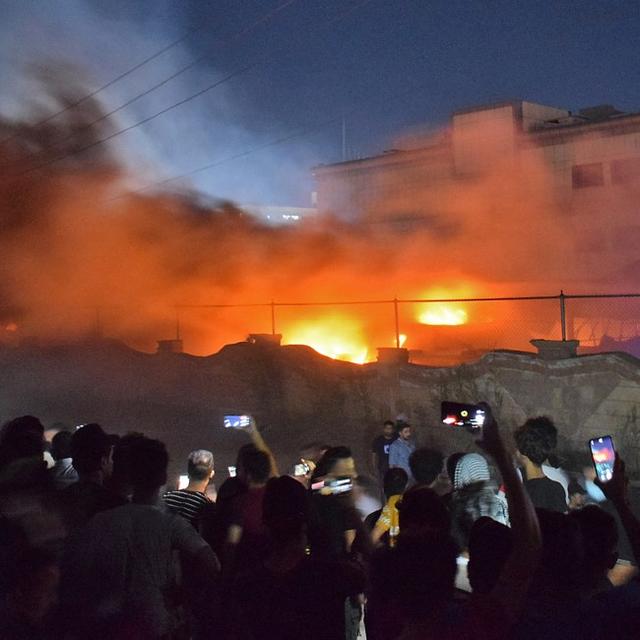 La colère et l'effroi dominent mardi en Irak au lendemain du terrible incendie dans un hôpital de Nassiriya (sud). [afp - Asaad Niazi]