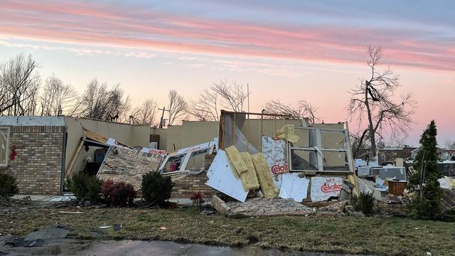 Maison dévastée à Mayfield, aux Etats-Unis, après le passage de la tornade le 12.12.2021. [RTS - Jordan Davis]