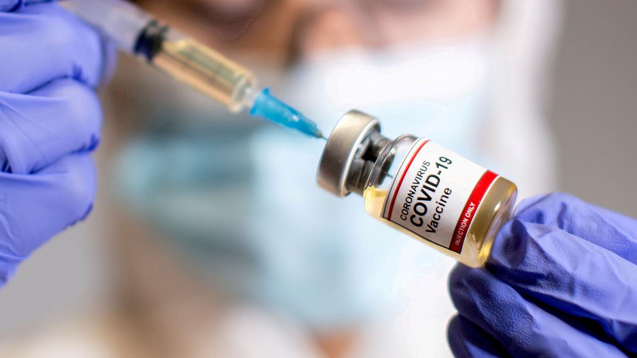 Les signataires estiment que n'importe quel pays doit pouvoir produire les vaccins sans se soucier des brevets. [Reuters - Dado Ruvic]