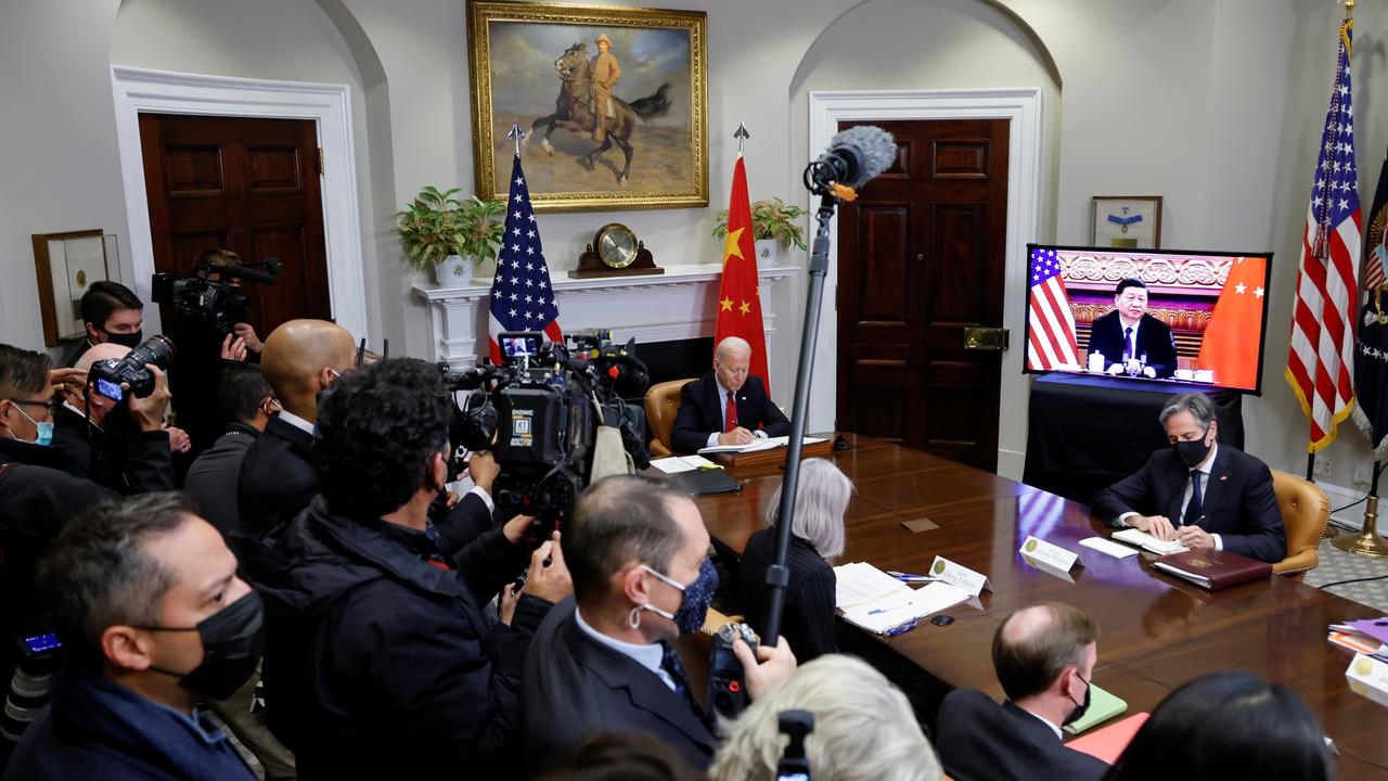 Chinois et Américains se sont mis d'accord pour lever mutuellement leurs restrictions sur les visas des journalistes, dans la foulée du sommet virtuel entre les présidents Joe Biden et Xi Jinping. [reuters - Jonathan Ernst]
