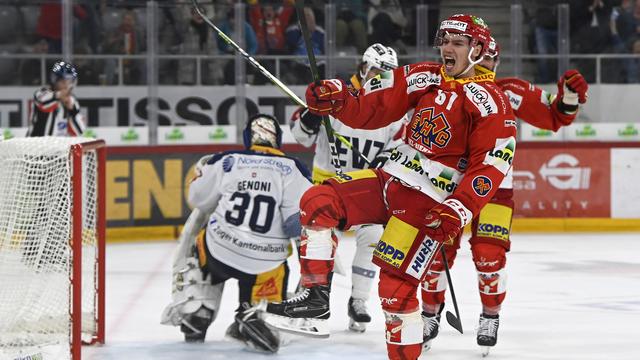 Micheal Hügli exulte, il vient d'inscrire le 4-2 pour Bienne. [Urs Lindt]