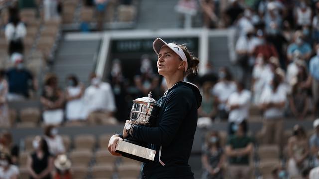 Barbora Krejcikova a créé la surprise à Roland-Garros en s'imposant face à Anastasia Pavlyuchenkova en 1h58. [Thibault Camus]