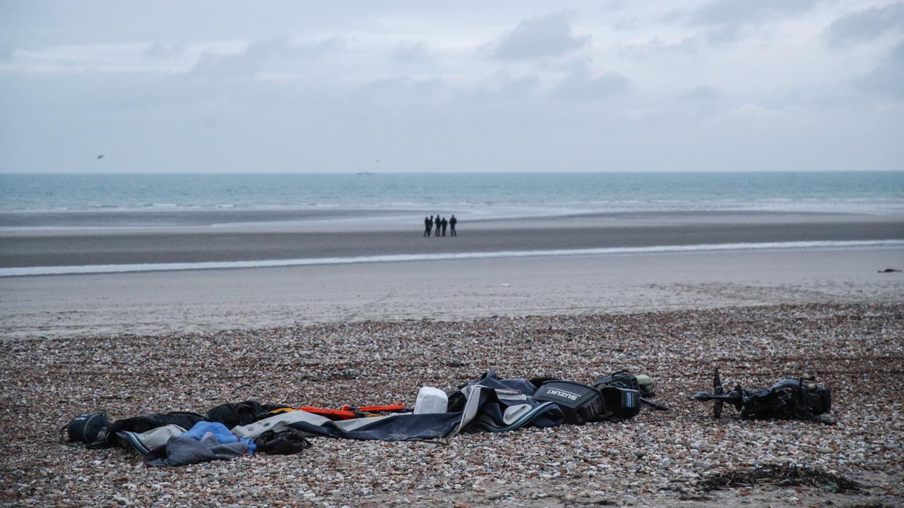 27 migrants avaient perdu la vie dans la Manche le 25 novembre 2021. [EPA/Keystone - Mohammed badra]