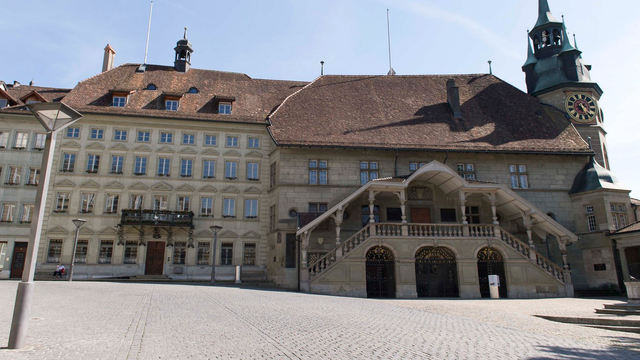 L'Hôtel de Ville de Fribourg, photographié en 2017. [Keystone - Thomas Delley]