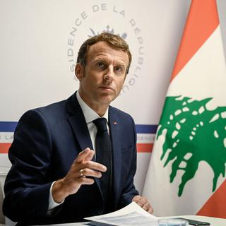 Emmanuel Macron lors de la visioconférence sur le Liban, 04.08.2021. [Pool/AFP - Christophe Simon]