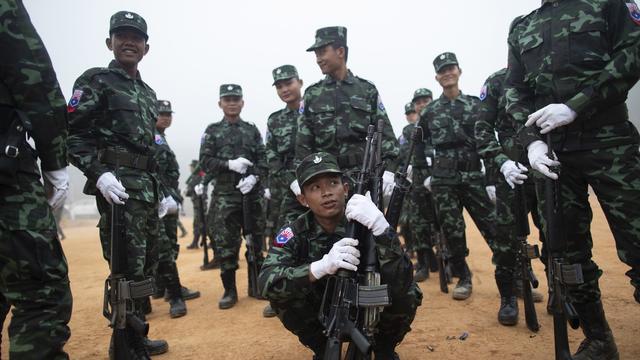 Des soldats de l'Union nationale Karen (KNU) photographiés en janvier 2019. [EPA/Keystone - Rungroj Yongrit]