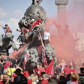 Des supporters de Liverpool à Paris avant la finale de la Ligue des champions. [Keystone - AP Photo/Jean-Francois Badias]