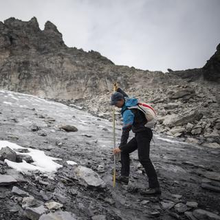 En Valais, certains glaciers à risque sont surveillés selon glaciologue Matthias Huss. [Keystone - Gian Ehrenzeller]