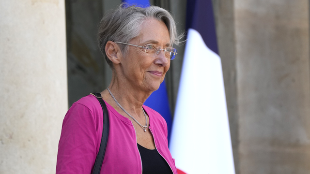 Elisabeth Borne devient la deuxième femme à la tête du gouvernement en France. [AP/Keystone - Francois Mori]