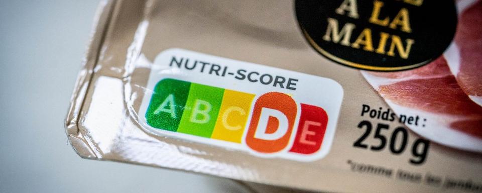 De nombreux produits naturels, comme le jambon, le fromage ou encore le jus d'orange, sont très mal notés par le nutri-score. [AFP/Phanie - Garo]