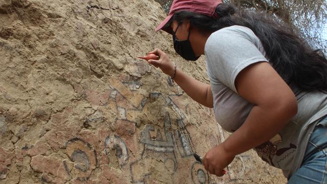 La fresque de la Huaca Pintada, au Pérou, était recouverte de terre depuis plus de mille ans. [Université de Fribourg]