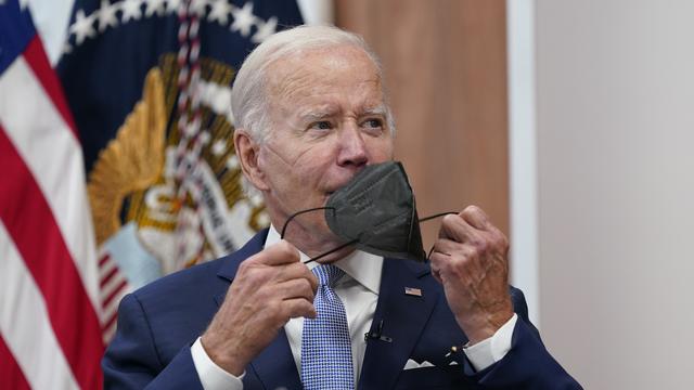 Joe Biden a été à nouveau testé positif au Covid-19 et se reconfine. [KEYSTONE - SUSAN WALSH]