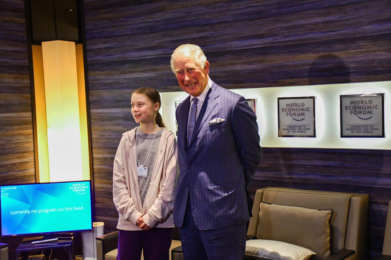 Le futur roi Charles III avec la jeune écologiste Greta Thunberg. [Keystone - Clarence House via AP]