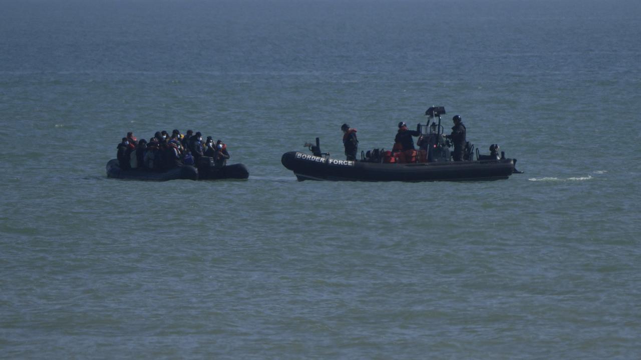 Quelque 28'000 migrants ont traversé la Manche l'année passée. [AP - Alastair Grant]