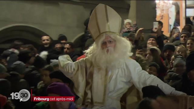 La fête de la Saint-Nicolas a fait son grand retour à Fribourg après deux ans de pandémie